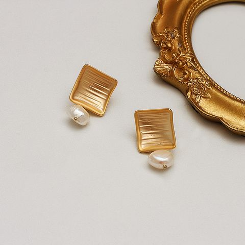 1 Pair Gothic Baroque Style Punk Square Pearl Copper 18K Gold Plated Ear Studs