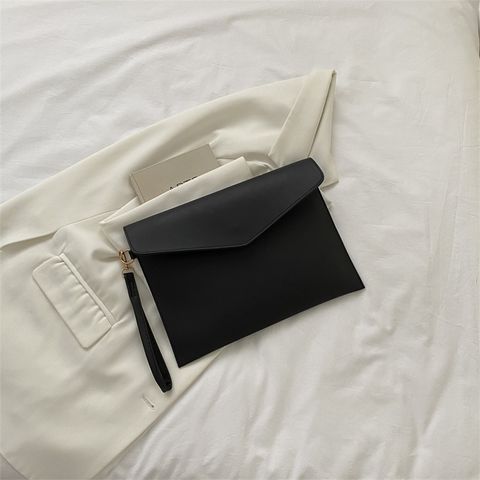 Women's Large Pu Leather Solid Color Streetwear Magnetic Buckle Envelope Bag