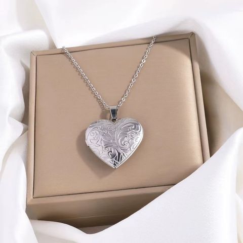 304 Stainless Steel 18K Gold Plated Sweet Simple Style Heart Shape Pendant Necklace Locket Necklace