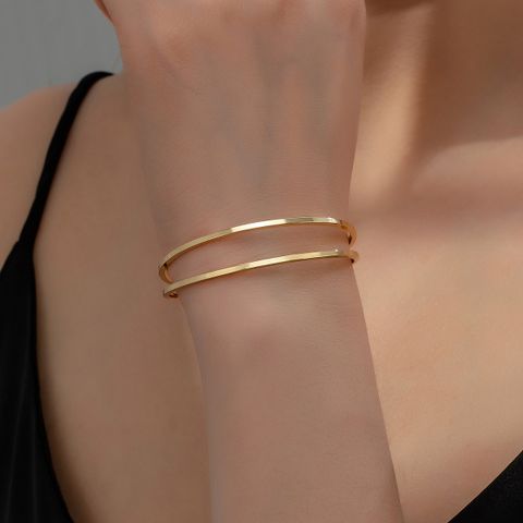 Simple Style Classic Style Solid Color Iron Women's Bangle