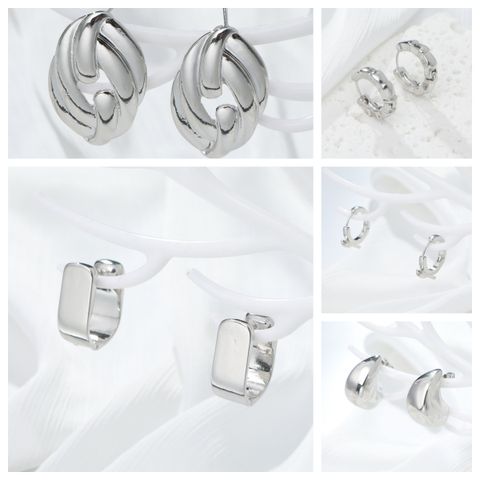 1 Pair Simple Style Classic Style Geometric Alloy Earrings