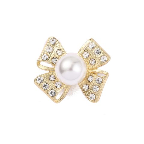 Fashion Bear Flower Alloy Inlay Rhinestones Women's Brooches