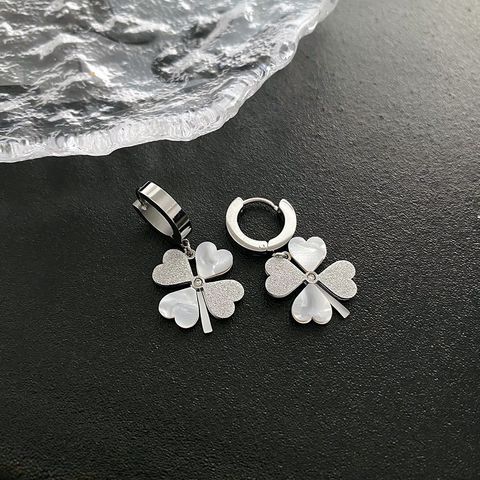 1 Pair Simple Style Four Leaf Clover Titanium Steel Irregular Plating Earrings