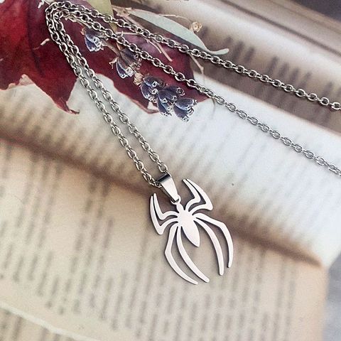 Vintage Style Simple Style Solid Color Spider Titanium Steel Plating Pendant Necklace