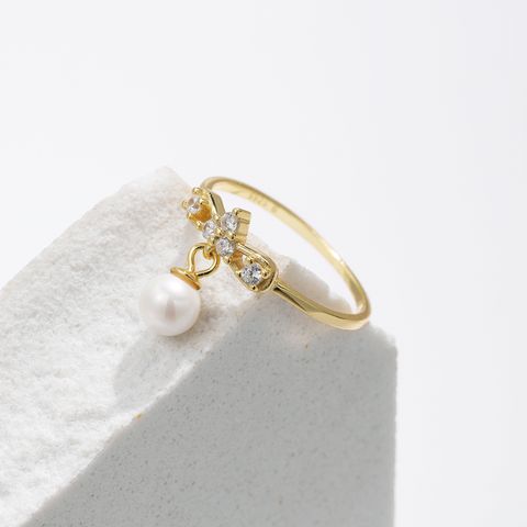Sterling Silber 14 Karat Vergoldet Elegant Französische Art Süss Aushöhlen Inlay Bogenknoten Künstliche Perlen Zirkon Charm Ring