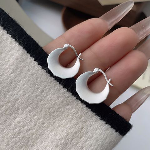 1 Pair Simple Style Solid Color Plating Inlay Sterling Silver Pearl Hoop Earrings