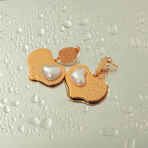1 Piece IG Style Basic Irregular Heart Shape Inlay 304 Stainless Steel Artificial Pearls 18K Gold Plated Drop Earrings
