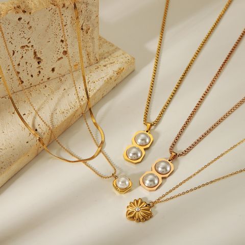 304 Stainless Steel 18K Gold Plated Classic Style Streetwear Inlay Geometric Heart Shape Solid Color Artificial Pearls Pendant Necklace