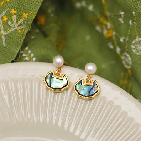 1 Pair Elegant Sweet Lock Inlay Copper Pearl Shell 18K Gold Plated Drop Earrings