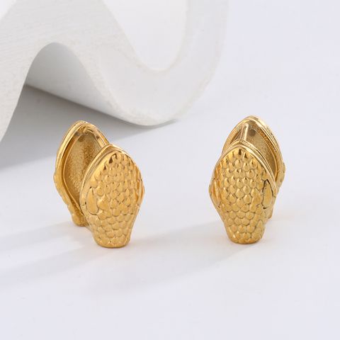 1 Pair Simple Style Classic Style Heart Shape Snake Scallop Enamel Plating Stainless Steel Titanium Steel 18K Gold Plated Ear Cuffs