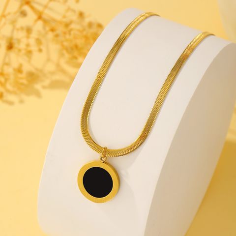 Titan Stahl 18 Karat Vergoldet Einfacher Stil Klassischer Stil Herzform Römische Ziffer Halskette Mit Anhänger