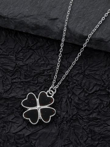 Stainless Steel Steel Elegant Four Leaf Clover Chain Pendant Necklace
