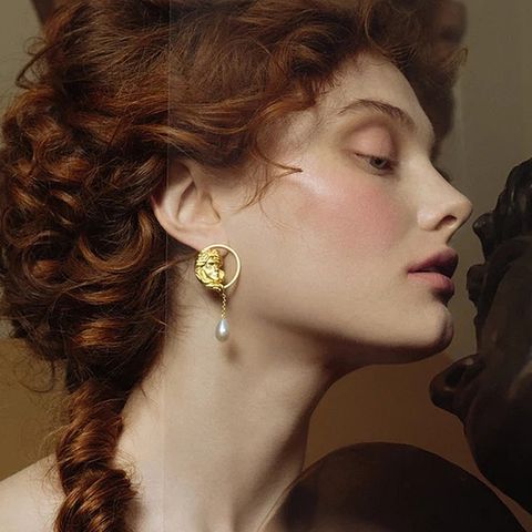 1 Pair Elegant Human Face Copper 18K Gold Plated Drop Earrings