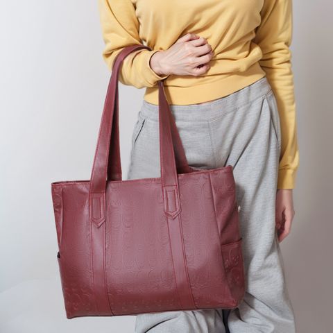 Women's Pu Leather Solid Color Classic Style Zipper Shoulder Bag