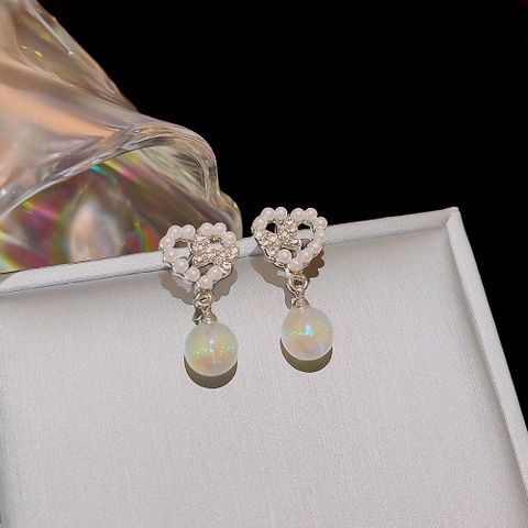 1 Pair Sweet Simple Style Heart Shape Butterfly Inlay Alloy Artificial Pearls Artificial Diamond Drop Earrings
