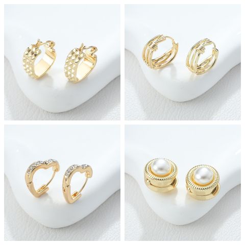 1 Pair Simple Style Classic Style Letter Asymmetrical Zinc Alloy Earrings