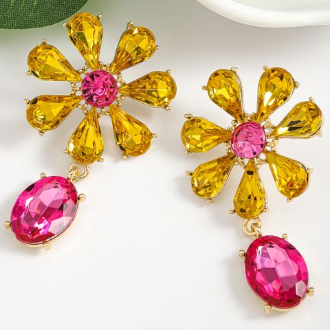 1 Pair Sweet Classic Style Shiny Oval Flower Polishing Inlay Alloy Rhinestones Drop Earrings
