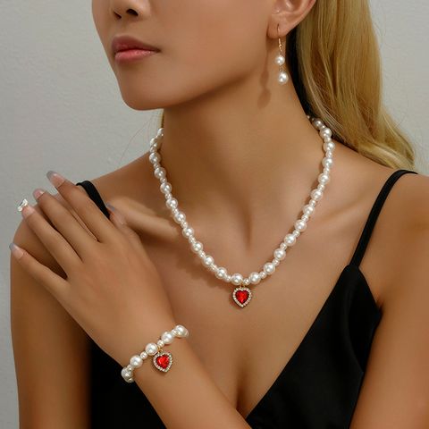 Elegant Simple Style Shiny Heart Shape Artificial Pearl Alloy Beaded Inlay Rhinestones Women's Jewelry Set