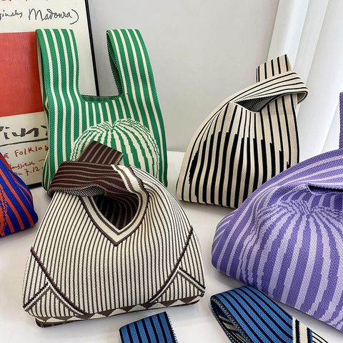 Women's Medium Knit Stripe Vintage Style Classic Style Open Handbag