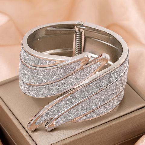 Exaggerated Modern Style Geometric Angel Wings Alloy Women's Bangle