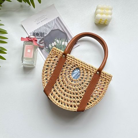 Women's Medium Rattan Solid Color Vacation Beach Weave String Straw Bag