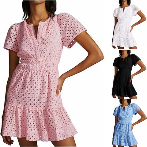 Women's Regular Dress Simple Style V Neck Lace Short Sleeve Solid Color Knee-Length Daily