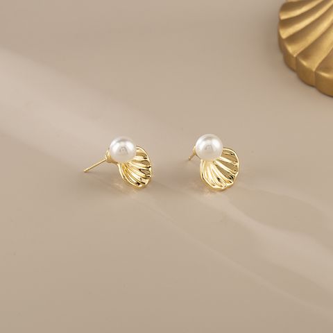 1 Pair Simple Style Shell Plating Imitation Pearl Alloy Artificial Pearls Ear Cuffs Ear Studs