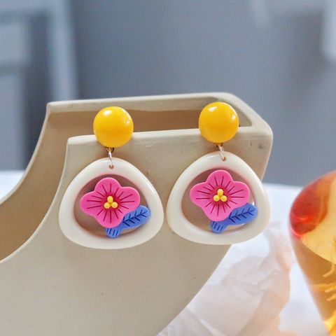 1 Pair Simple Style Flower Plastic Resin Drop Earrings
