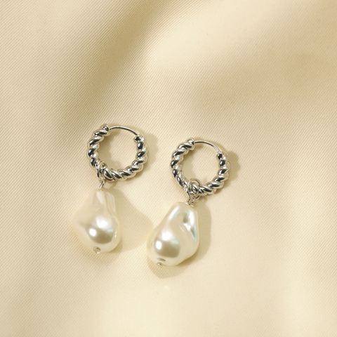1 Pair IG Style Lady Classic Style Irregular Plating Inlay Copper Freshwater Pearl Zircon 18K Gold Plated Drop Earrings