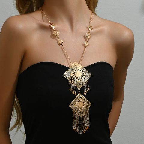 Wholesale Jewelry Elegant Lady Streetwear Tassel Iron 18K Gold Plated Pendant Necklace