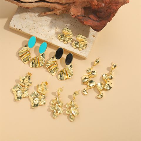 1 Pair Vintage Style Simple Style Commute Leaves Leaves Copper + Dripping Oil Copper 14K Gold Plated Earrings