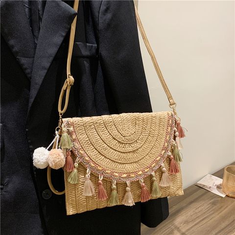 Women's Medium Polyester Straw Geometric Solid Color Ethnic Style Magnetic Buckle Envelope Bag