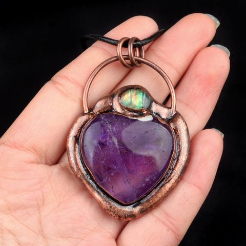 Natural Stone Rope Antique Bronze Classical Retro Inlay Heart Shape Artificial Gemstones Natural Stone Abalone Shell Pendant Necklace