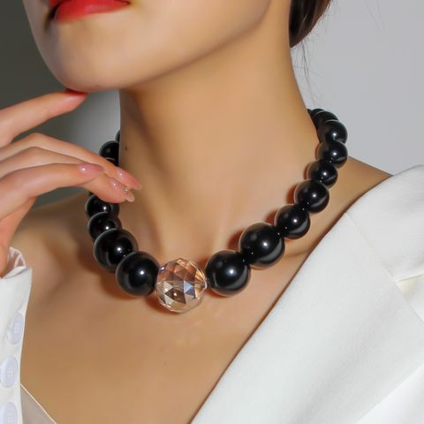 Wholesale Jewelry Simple Style Solid Color Oversized Round Plastic Beaded Necklace