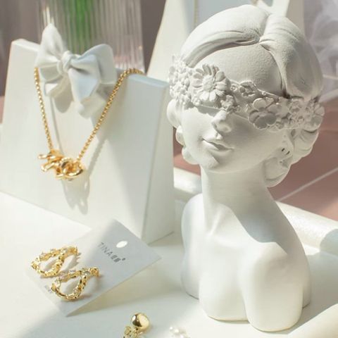 Elegant Simple Style Human Flower Resin Jewelry Display Jewelry Display Bust