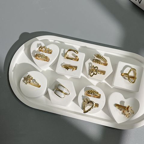 Elegant Simple Style Geometric Heart Shape Gypsum Jewelry Display Jewelry Rack