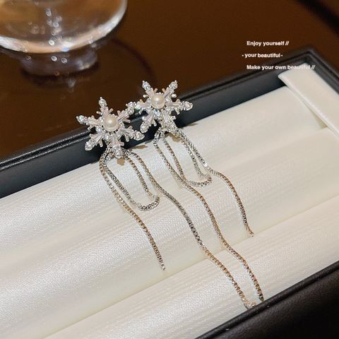 1 Pair IG Style Elegant Vacation Snowflake Inlay Copper Artificial Pearls Zircon Drop Earrings