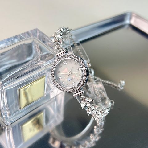 Elegant Simple Style Leaf Jewelry Buckle Quartz Women's Watches