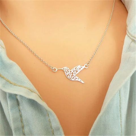 304 Stainless Steel Simple Style Hollow Out Hummingbird Pendant Necklace