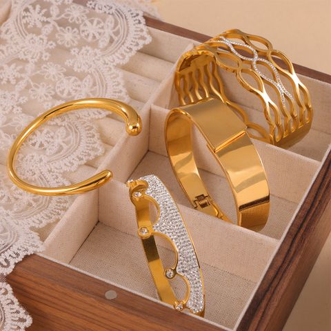 Titanium Steel 18K Gold Plated Basic Modern Style Classic Style Plating Fission Inlay Oval Crown Rhinestones Bangle
