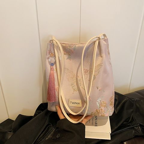 Women's Medium Satin Butterfly Elegant Vintage Style Embroidery Square Magnetic Buckle Shoulder Bag