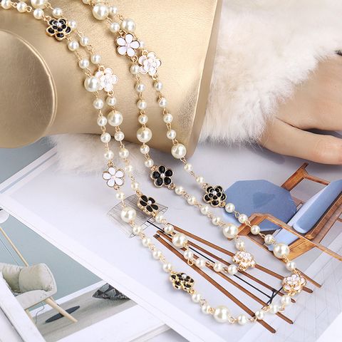 Casual Sweet Flower Imitation Pearl Alloy Beaded Enamel Women's Sweater Chain