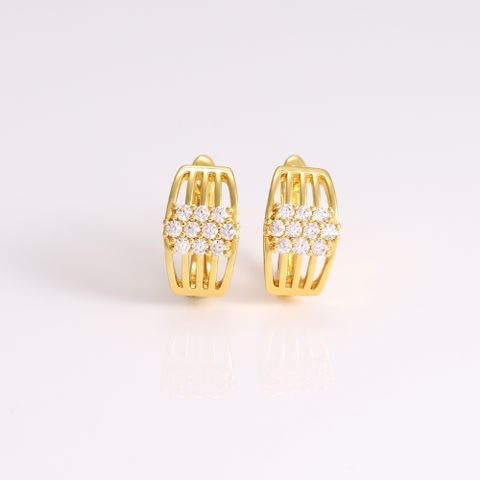 1 Pair Elegant Simple Style Solid Color Plating Inlay Copper Zircon 18K Gold Plated Ear Studs