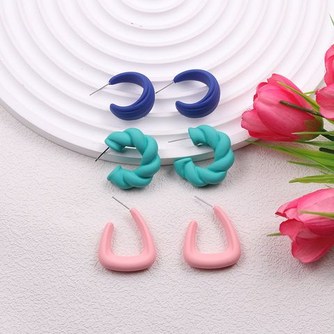1 Pair Simple Style Classic Style Geometric Spray Paint Arylic Ear Studs