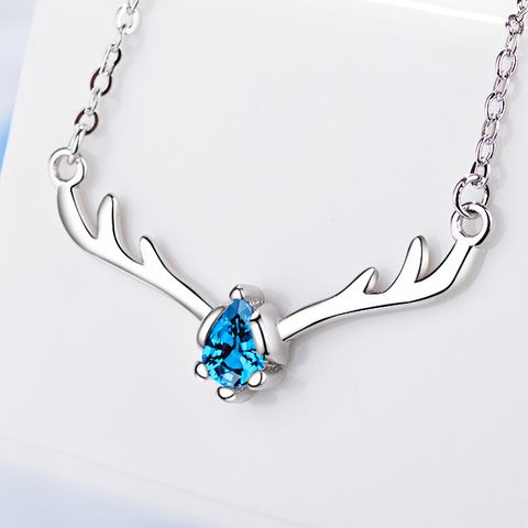 Wholesale Simple Style Solid Color Copper Inlay Rhinestones Pendant Necklace
