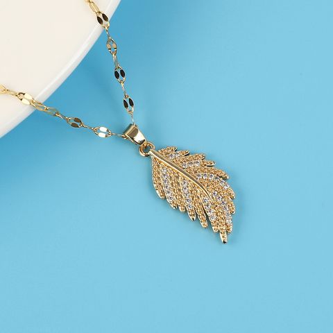 Wholesale Casual Simple Style Feather Copper Inlay 18K Gold Plated Zircon Pendant Necklace
