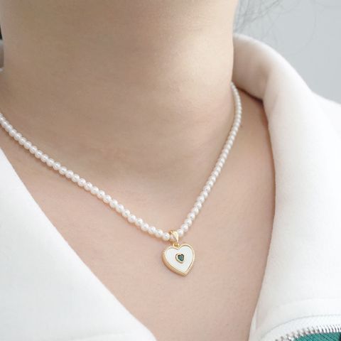 Vintage Style Beach Simple Style Heart Shape Imitation Pearl Shell Copper Handmade Shell Zircon Gold Plated Women's Pendant Necklace