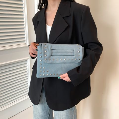 Women's Medium Pu Leather Solid Color Basic Classic Style Rivet Zipper Crossbody Bag