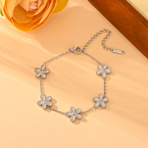Titanium Steel 18K Gold Plated Sweet Simple Style Flower Bracelets Necklace