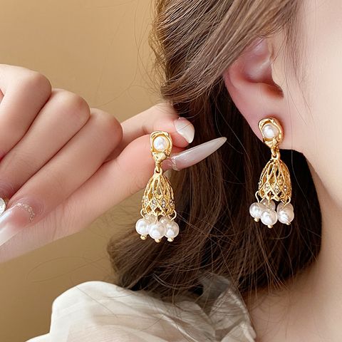 1 Pair Elegant Round Inlay Alloy Copper Pearl Drop Earrings